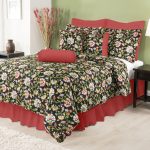 Cambridge Comforter Set by Thomsasville